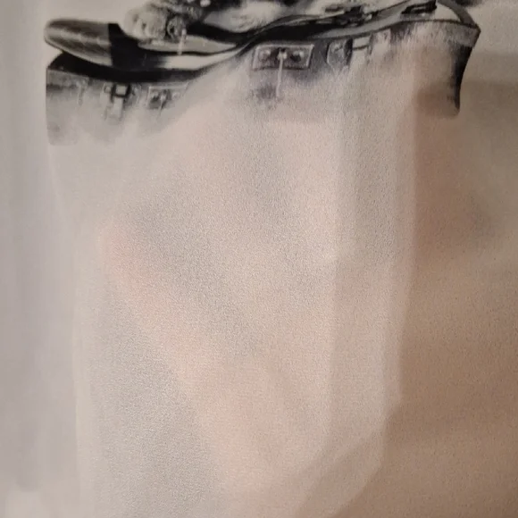 Chic Black and White Cat Print Blouse - Picture 5 of 7